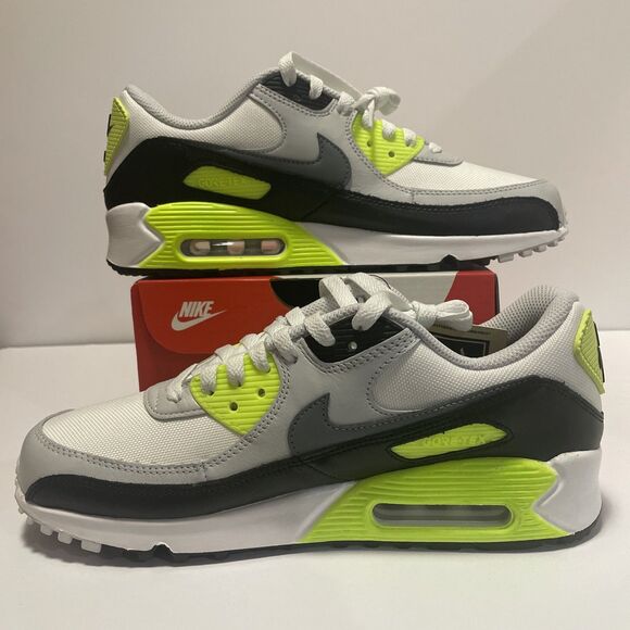 Nike Air Max 90 Gore-Tex Men\'s Size 8.5 White Neon Athletic nby Shoes FD5810 102 main image 4